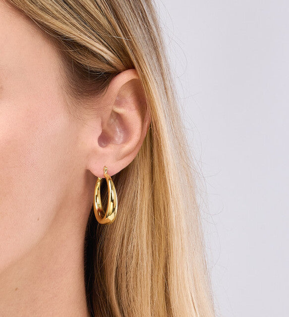 14K Yellow Gold Tapered Round Hoop Earrings